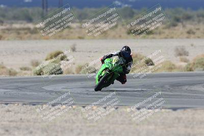 media/Oct-05-2025-CVMA (Sun) [[beeef4f201]]/Race 5-Amateur Supersport Open (Holeshot)/